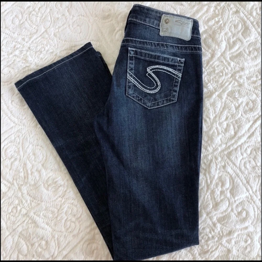 Silver Jeans Aiko Boot Cut Jeans Women’s Size 26 Thick Stitch Medium Wash EUC